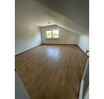 2-Zimmer-Dachwohnung in Jüchen-Hackhausen