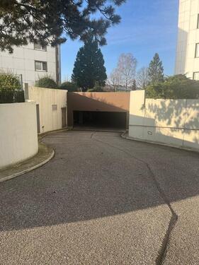 Foto - Tiefgaragenstellplatz - 70,00&nbsp;EUR Miete,