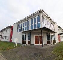 Großes und helles Eckbüro zu vermieten! - Werl