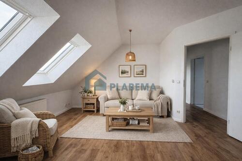 Foto - 4-Zimmer-Altstadtwohnung mit Balkon und Einbauküche, Tageslichtbad mit Wanne und Dusche