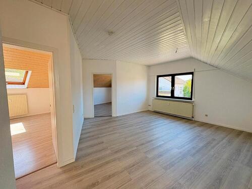 Foto - freundliche 4 Zimmer Wohnung, mit Balkon,