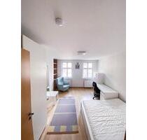 WG im Grünen an der Saale - 180,00 EUR Kaltmiete, ca. 18,00 m² in Jena (PLZ: 07749) Kernberge WG im Grünen an der Saale - 180,00 EUR Kaltmiete, ca. 18,00 m² in Jena (PLZ: 07749) Kernberge