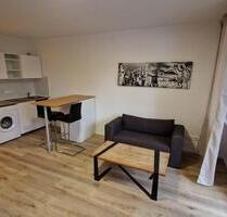 eine 1-Zimmer-Wohnung mit Balkon und EBK - München Aubing-Lochhausen-Langwied