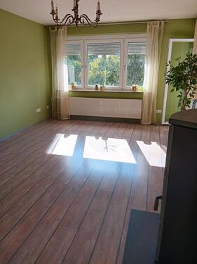 Foto - 3-Zimmerwhg. mit Parkplatz, Gartenanteil, Kaminofen, ohne Makler
