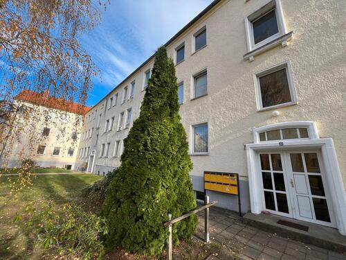 Foto - Erstbezug nach Sanierung! Helle 2-Zimmer Wohnung in Hettstedt