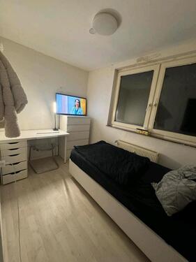 Foto - Voll möbliertes WG-Zimmer in Bremerhaven 2,7 Km zur Uni