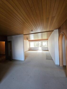 Foto - 4,5-Zimmer-Wohnung zur Miete – aktuell in Schönheitsrenovierung