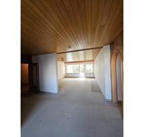 4,5-Zimmer-Wohnung zur Miete – aktuell in Schönheitsrenovierung - Sulzbach-Rosenberg