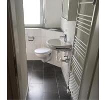 Renovierte 3-Zimmer-Wohnung im Dachgeschoss mit Garage & Keller - Wehr