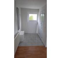 Neu renovierte 1-Zimmer-Wohnung in 84152 Mengkofen zu vermieten