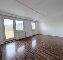 reserviert! ** Charmante 2 Zimmer mit Balkon in ruhiger Lage** - Plauen Alt Chrieschwitz