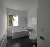 WIR RENOVIEREN FÜR SIE - 505,00&nbsp;EUR Kaltmiete, ca.&nbsp; 74,20&nbsp;m&sup2; in Kitzscher (PLZ: 04567)