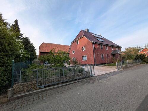 Foto - Einfamilienhaus mit ObstGemüse Garten und Spielplatz, Scheune