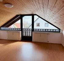 Großzügige 2,5-Zimmer-DG-Wohnung mit Balkon (Beschreibung lesen) - Königsbrunn