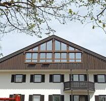 Außergewöhnliche Dachgeschoss-Wohnung im Münchner Süden - Oberhaching Deisenhofen