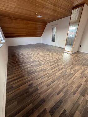 Foto - 3 Zimmer Dachgeschoßwohnung zur Miete in Neustadt (Hessen)