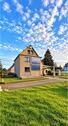 Foto - Familienhaus mit großem Grundstück und Bungalow