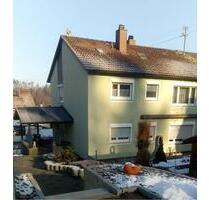 Zweifamilienhaus, Doppelhaushälfte, großes und schönes Grundstück - Tuttlingen