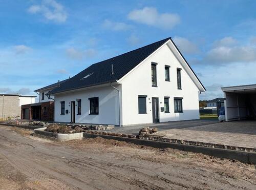 Foto - Zuverlässig vermietetes modernes Zweifamilienhaus in top Lage