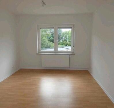 Foto - Kernsanierte 3-Zi-Whg in LB Eglosheim zu vermieten (mit Balkon)