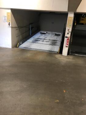 Foto - Tiefgaragenstellplatz Dresden - 40,00 EUR Miete,