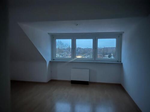 Foto - 3.5 Zimmer Dachgeschoßwohnung zur Miete in Essen