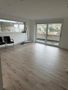 Foto - Neubau-Erstvermietung: Moderne 4,5 Zimmer-Wohnung mit Terrasse