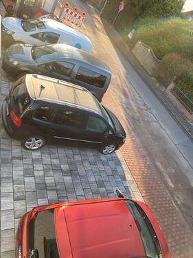 Foto - Parkplätze zu vermieten - 60,00&nbsp;EUR Miete,