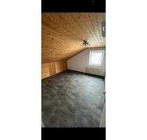 Möbliert Wohnung zum vermieten - 600,00&nbsp;EUR Kaltmiete, ca.&nbsp; 50,00&nbsp;m&sup2; in Weiden in der Oberpfalz (PLZ: 92637)