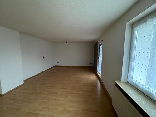 Foto - 3-Zimmerwohnung in Parknähe - 380,00&nbsp;EUR Kaltmiete, ca.&nbsp; 71,00&nbsp;m&sup2;