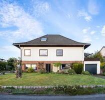 Fertighaus (inkl. Raumluft-Gutachten) mit Einliegerwohnung - Ahnatal