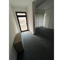 Sulz Gewerbe zu vermieten - 450,00&nbsp;EUR Kaltmiete, ca.&nbsp; 30,00&nbsp;m&sup2; in Sulz am Neckar (PLZ: 72172)