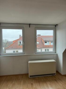 Foto - 1 Zimmer Dachgeschoßwohnung zur Miete in Hannover