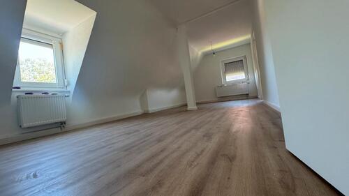 Foto - 4 Zimmer Dachgeschoßwohnung zur Miete in Möglingen