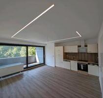 Erstbezug - Helle moderne 3 Zim. Wohnung mit Balkon in Heide-Ost