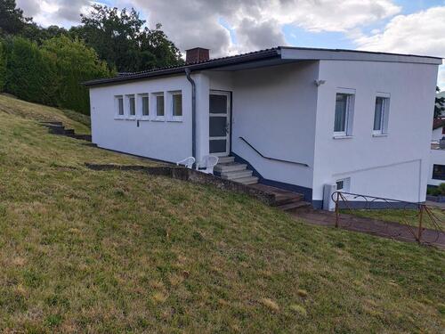Foto - 6 Zimmer Einfamilienhaus zum Kaufen in Philippsthal (Werra)