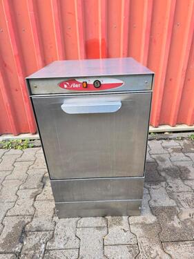 Foto - GASTRONOMIE SPÜLMASCHINE - 350,00 EUR Kaltmiete,