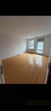 Foto - 2ZKB Stadtvilla im Zentrum mit Balkon + Parkplatz