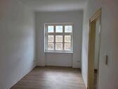 Foto - Wohnung- 2 Raum, neu saniert - 380,00&nbsp;EUR Kaltmiete, ca.&nbsp; 39,00&nbsp;m&sup2;