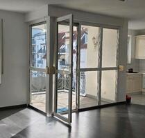 Lichtdurchflutete 3-Zi-Wohnung in Zentrallage in Rüsselsheim - Raunheim