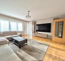Großzügige 4-Zimmer-Wohnung mit 2 Balkonen & Stellplatz Top-Lage - Kassel Fasanenhof
