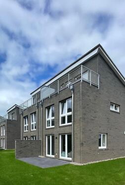 Foto - Neubau-Doppelhaushälfte mit Garten & Dachterrasse (Anfrage-Stopp)