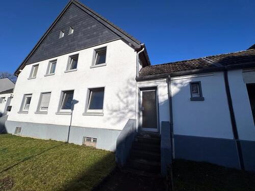 Foto - Charmante Doppelhaushälfte mit Potenzial