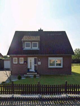 Foto - Einfamilienhaus mit großem Grundstück