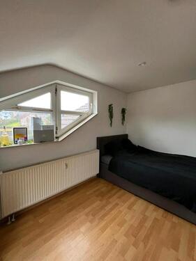 Foto - 1 Zimmer Dachgeschoßwohnung zur Miete in Kaiserslautern