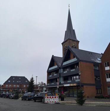 Foto - Praxis-(evt. Nachmiete), Büroräume, Großraum als Einzelhandelsfläche mit 2 Kellerräumen zu vermieten