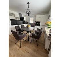 Möblierte 3-Zimmer-Wohnung (75 qm) im mittleren Stockwerk - Heiligenberg