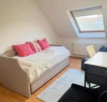 Moderne vollmöblierte Dreizimmerwohnung, 75 m² Landesgartenschau - Neuss