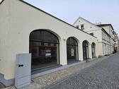 Foto - Perfekt geschnittene Ladenfläche direkt am S-Bahnhofzugang