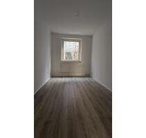 Helle 3-Zimmer Wohnung in Flensburgerstr 51a, Wuppertal - Elberfeld! 614 €